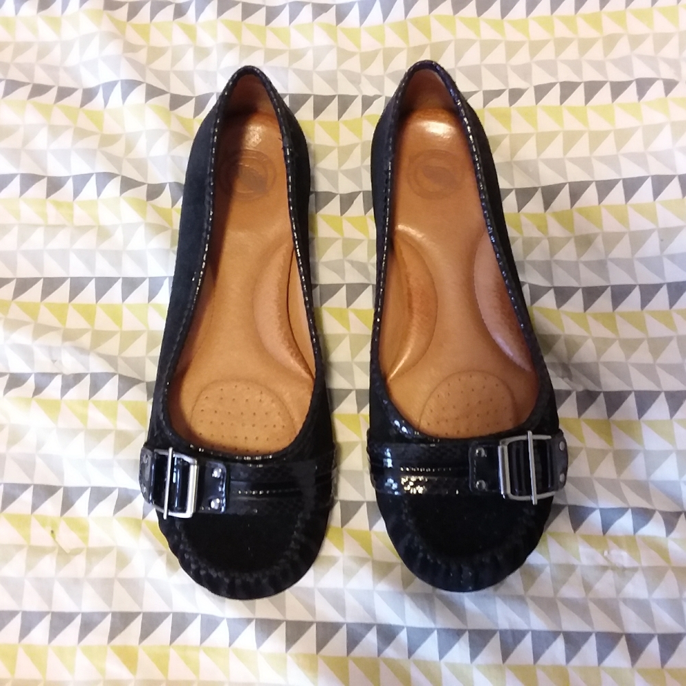 Nurture Black Leather Flats